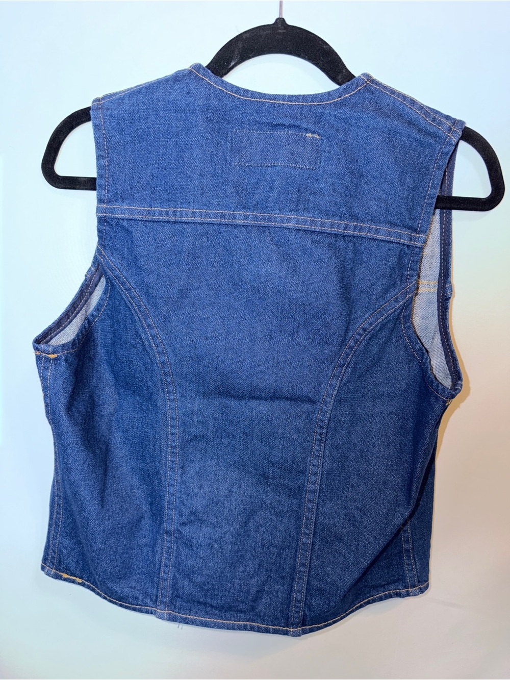 Wrangler Indigo Blue Denim Vest with Contrast Topstitching - Picture 2 of 3